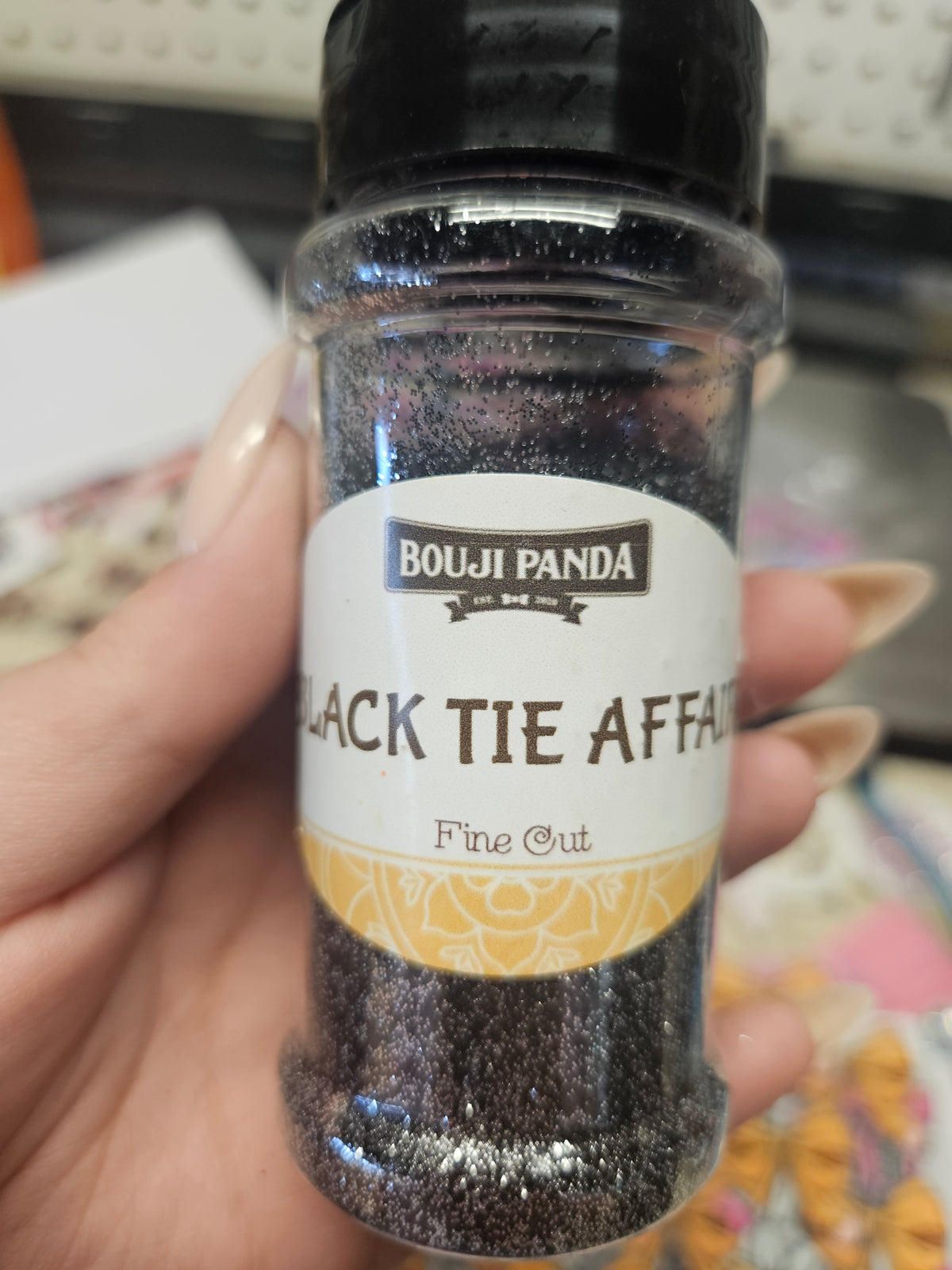 Tie-fine