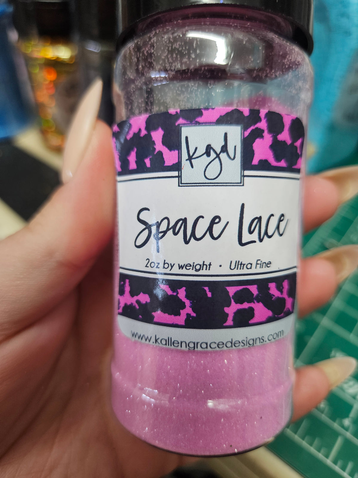 Space lace-fine